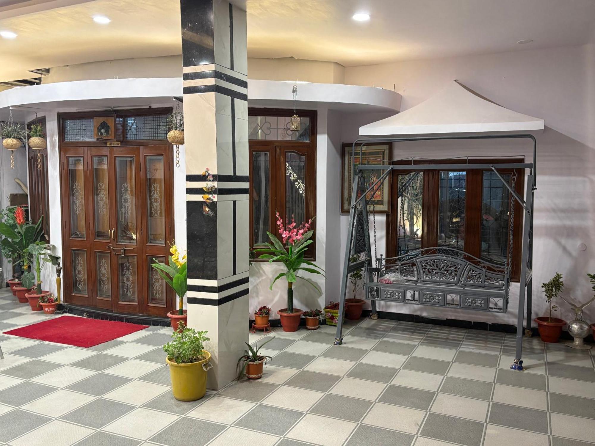 Krishnam Homestay *