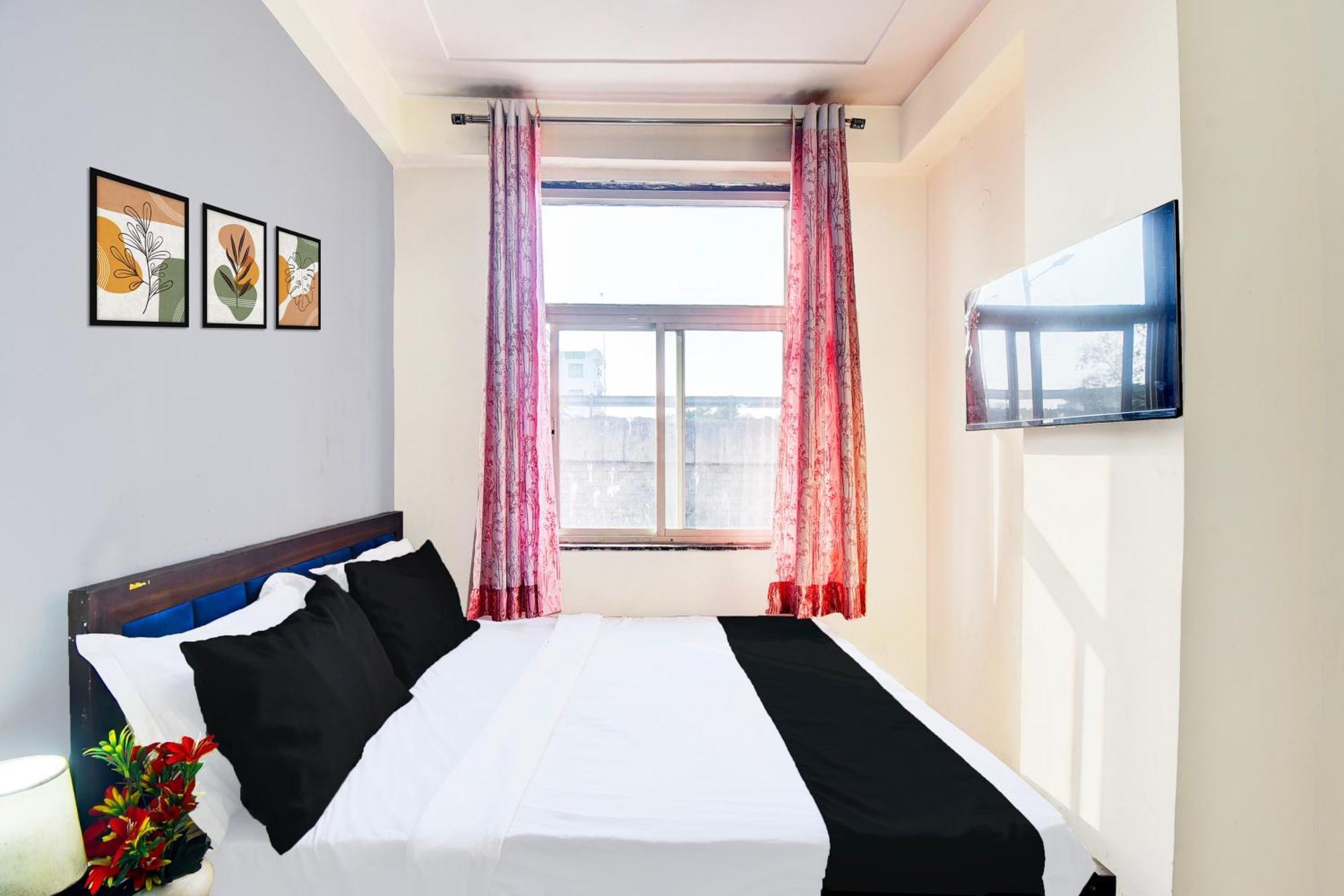 Hotel O Royal