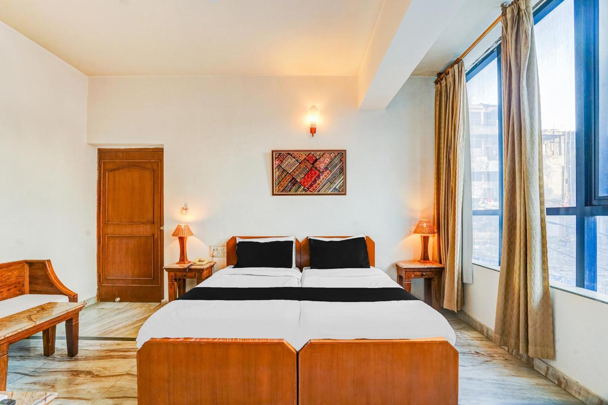 Super O Sansarchandra Road Formerly Luna Rosa Hotel 3*