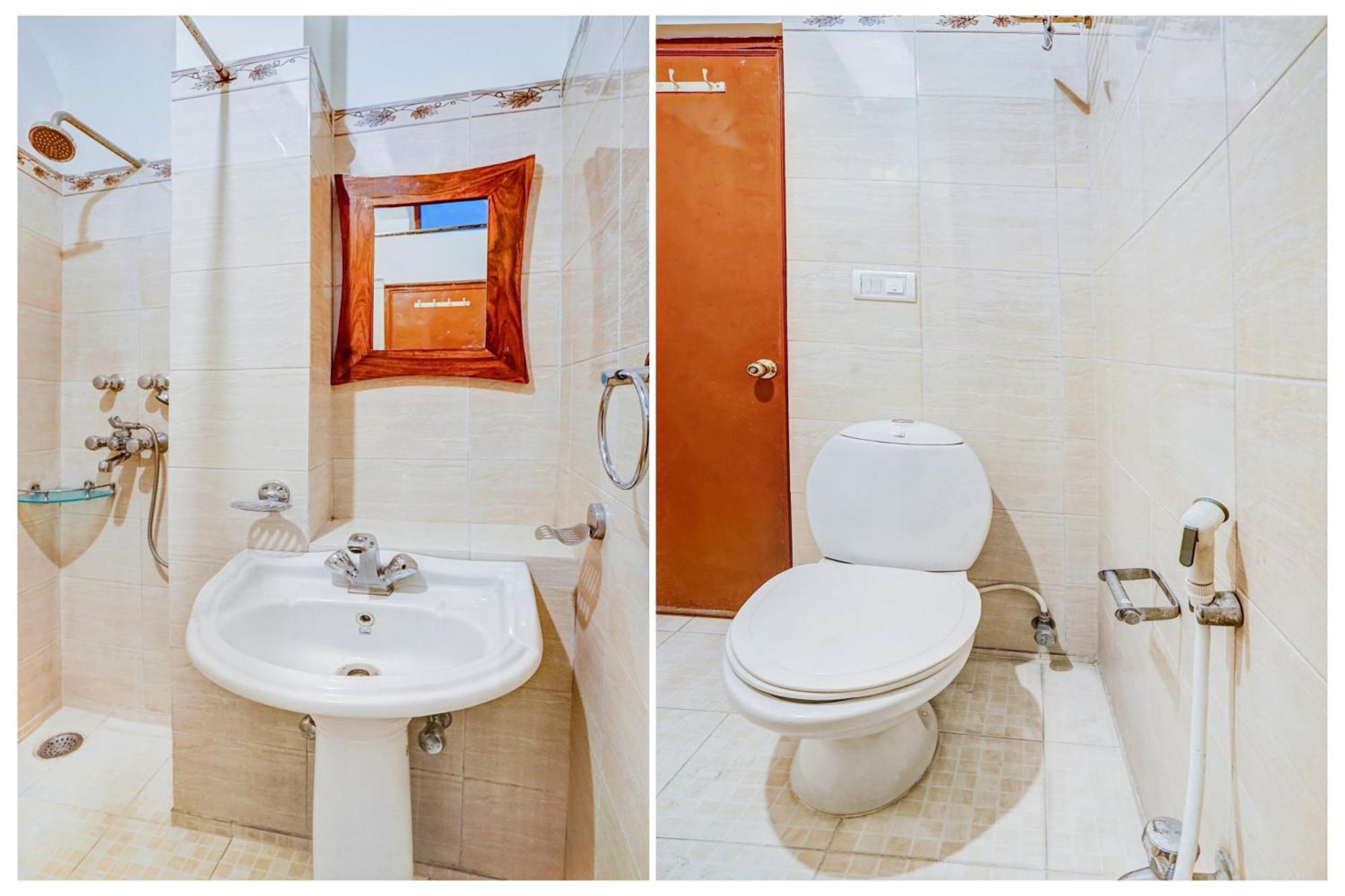 Hotel Super O Sansarchandra Road Formerly Luna Rosa 3*