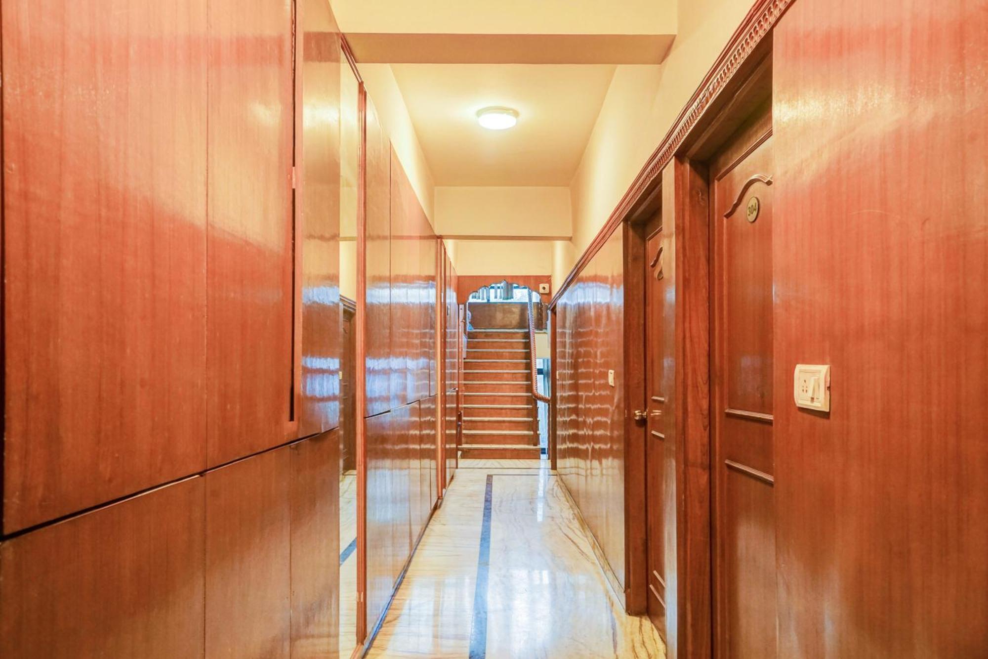 Hotel Super O Sansarchandra Road Formerly Luna Rosa 3*