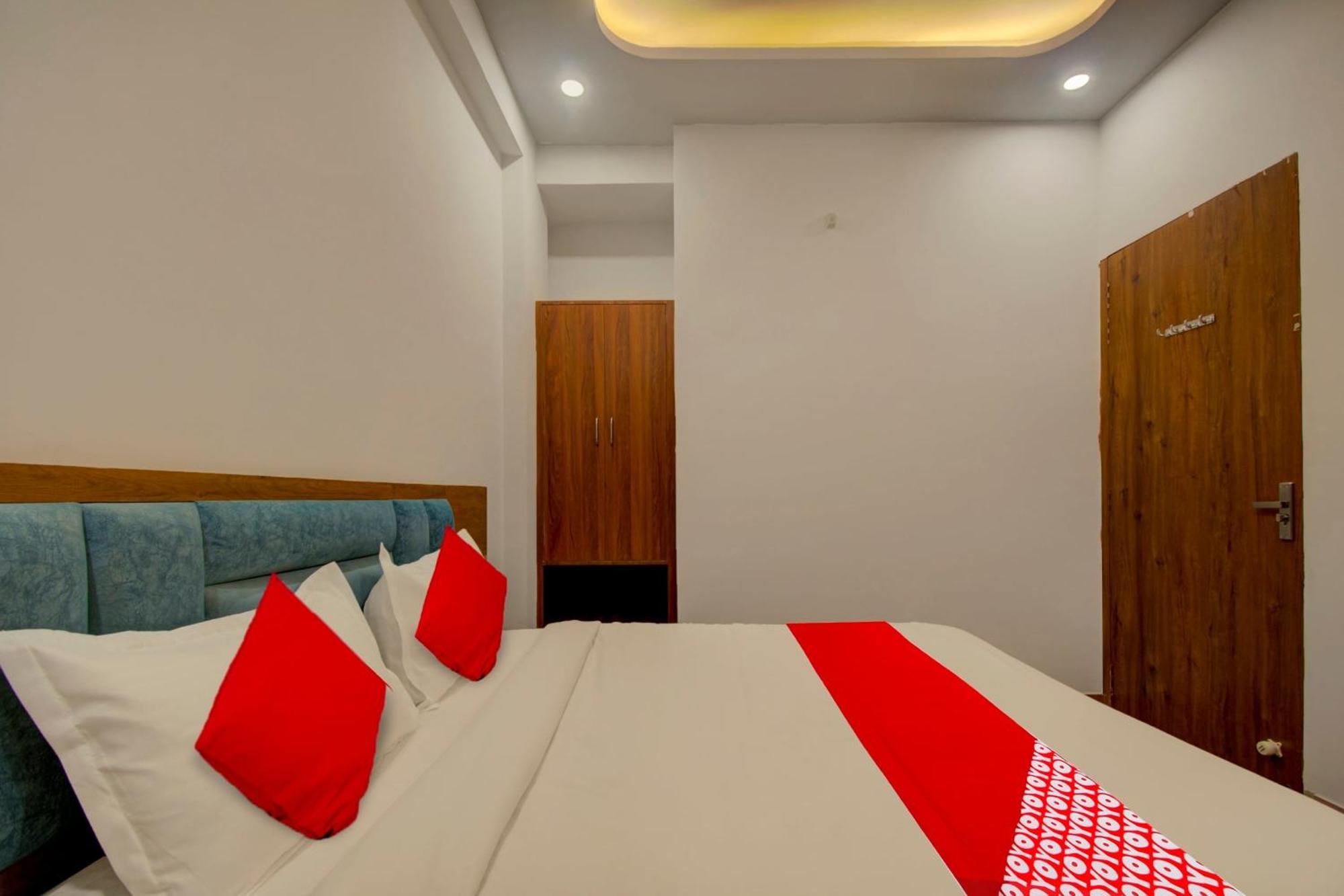 Hotel O Moon Light 4*