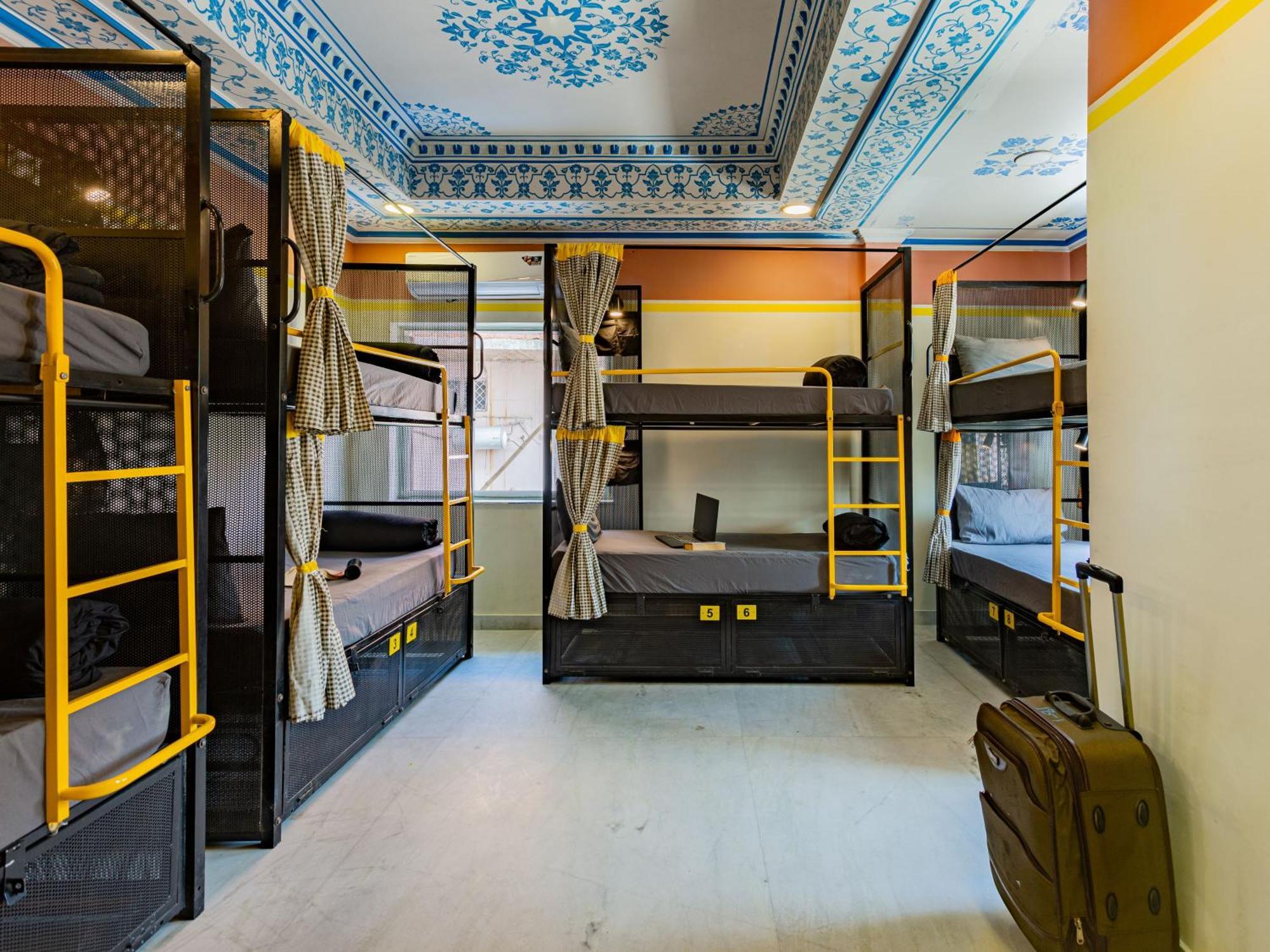 The Jaipur, Hathroi Hostel