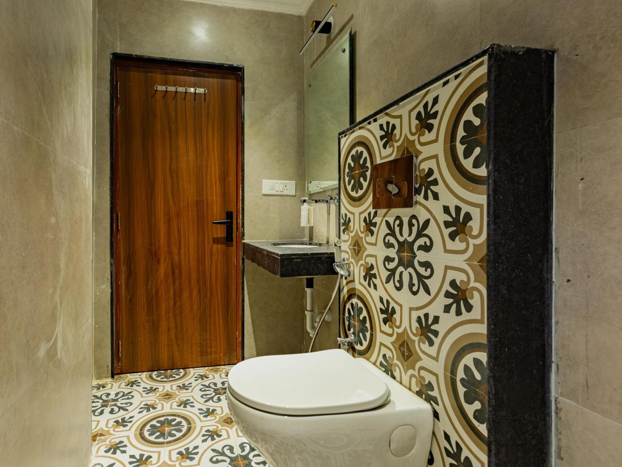 Hostel The Jaipur, Hathroi *