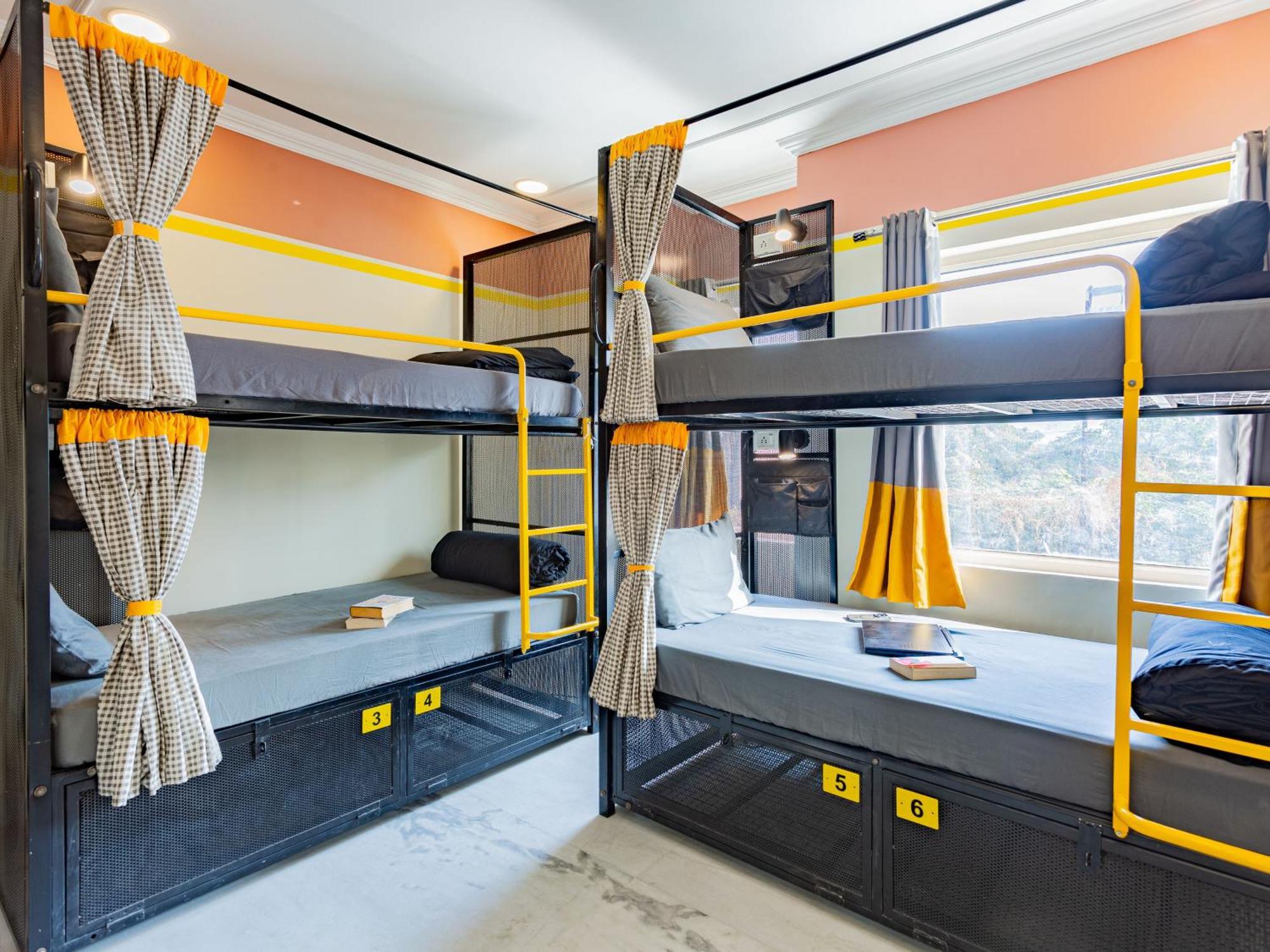 Hostel The Jaipur, Hathroi