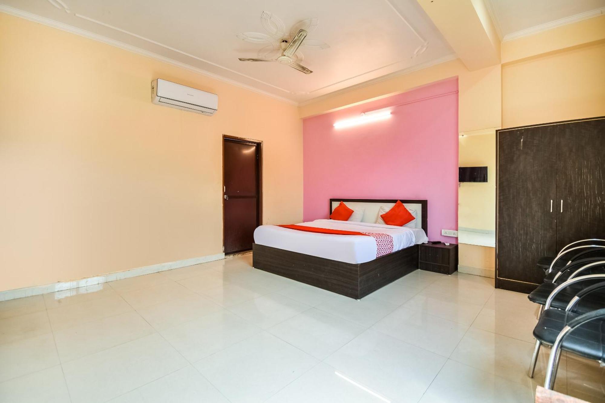 O Shri Ganesham Hotel