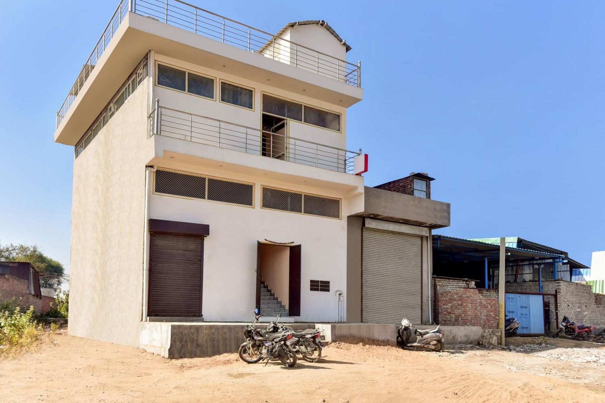 Hotel O Pushp Niwas