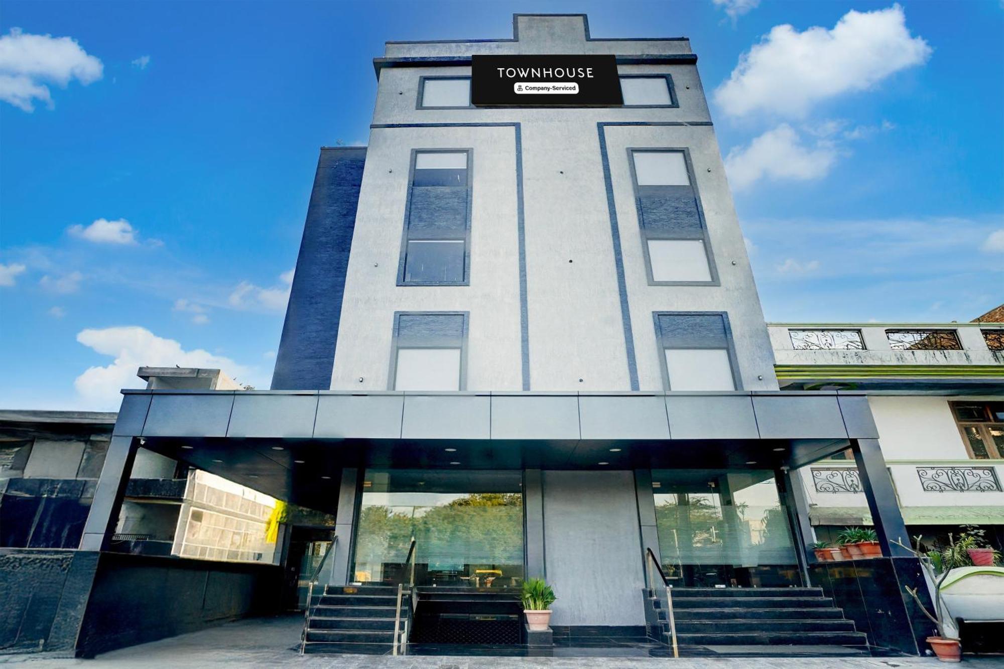 Super Townhouse Girdhar Marg Formerly Srida Jaipur