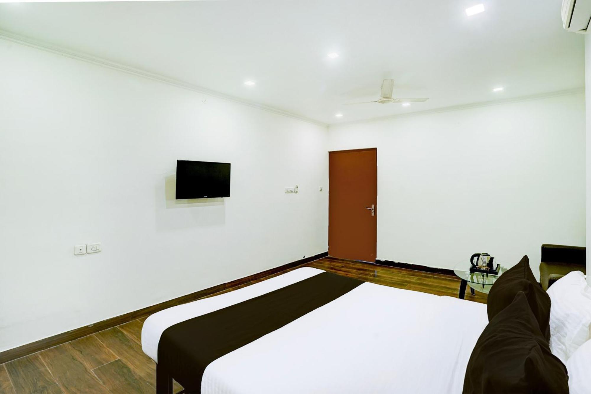 Hotel Super Townhouse Girdhar Marg Formerly Srida Jaipur