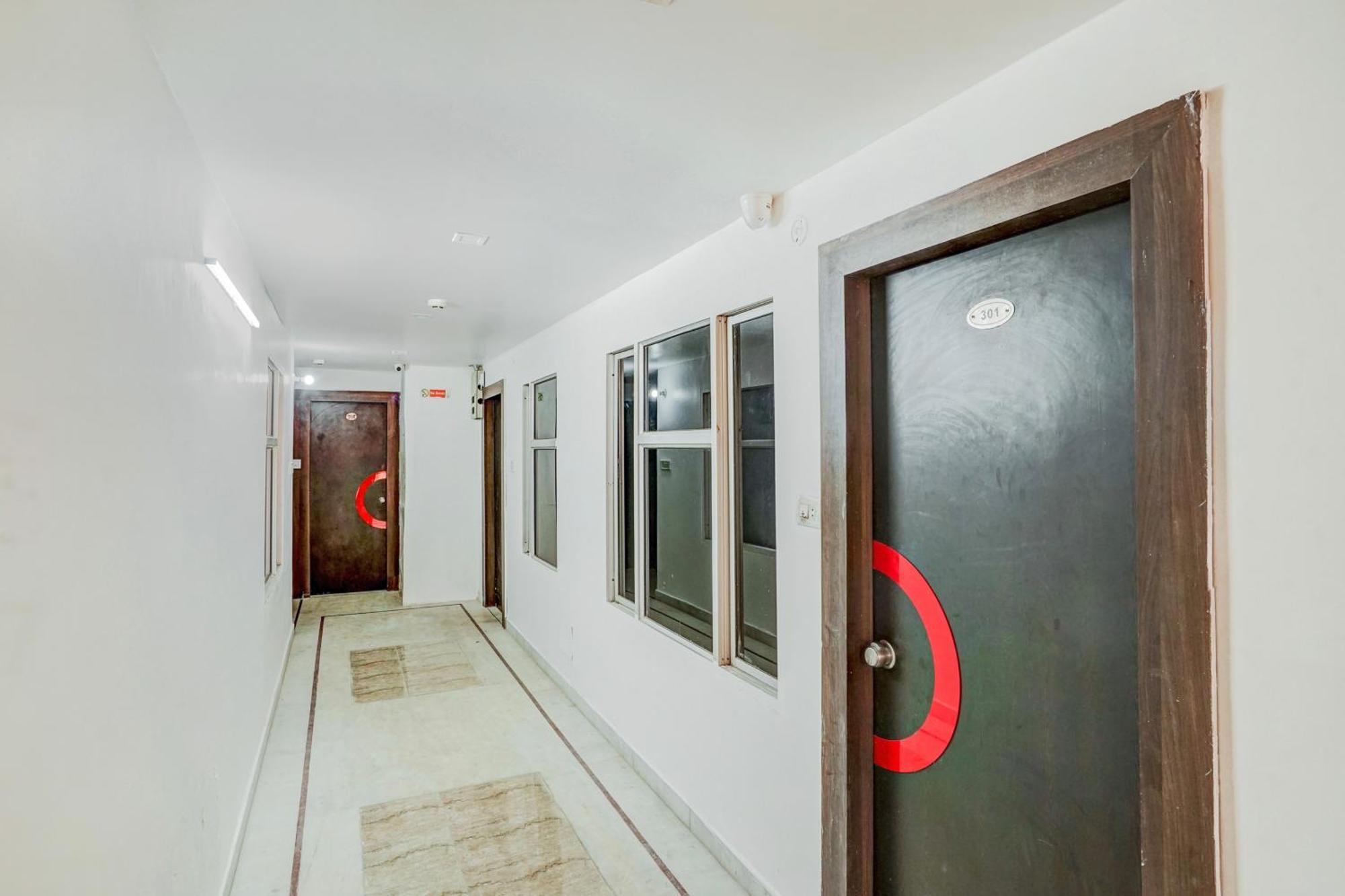 Super O Kaveri Path Formerly Shree Sai Residency Hotel