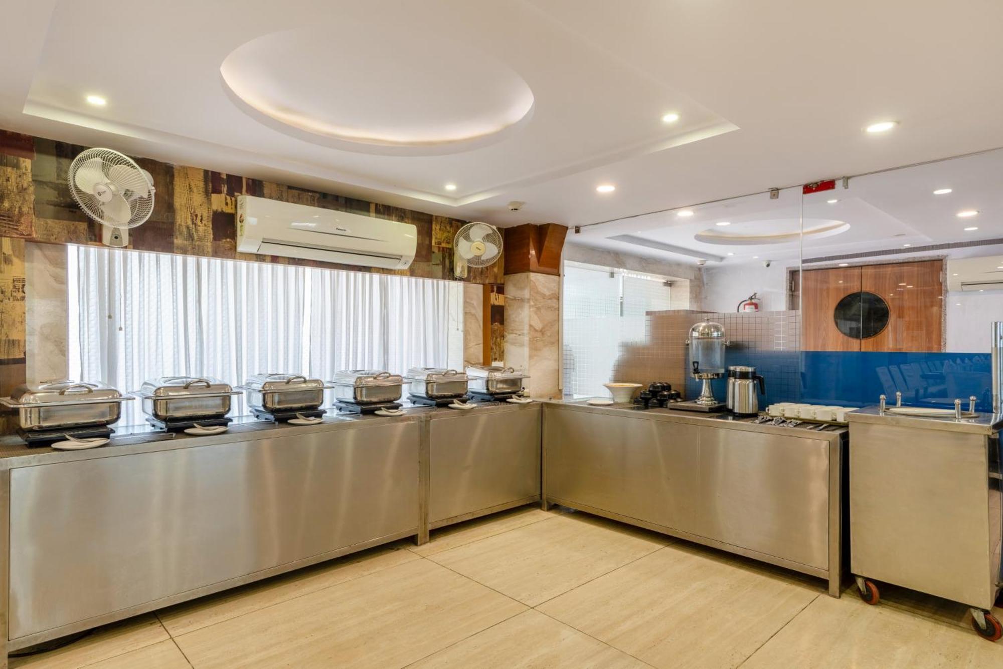 Hotel Treebo Premium Vinnie Jaipur