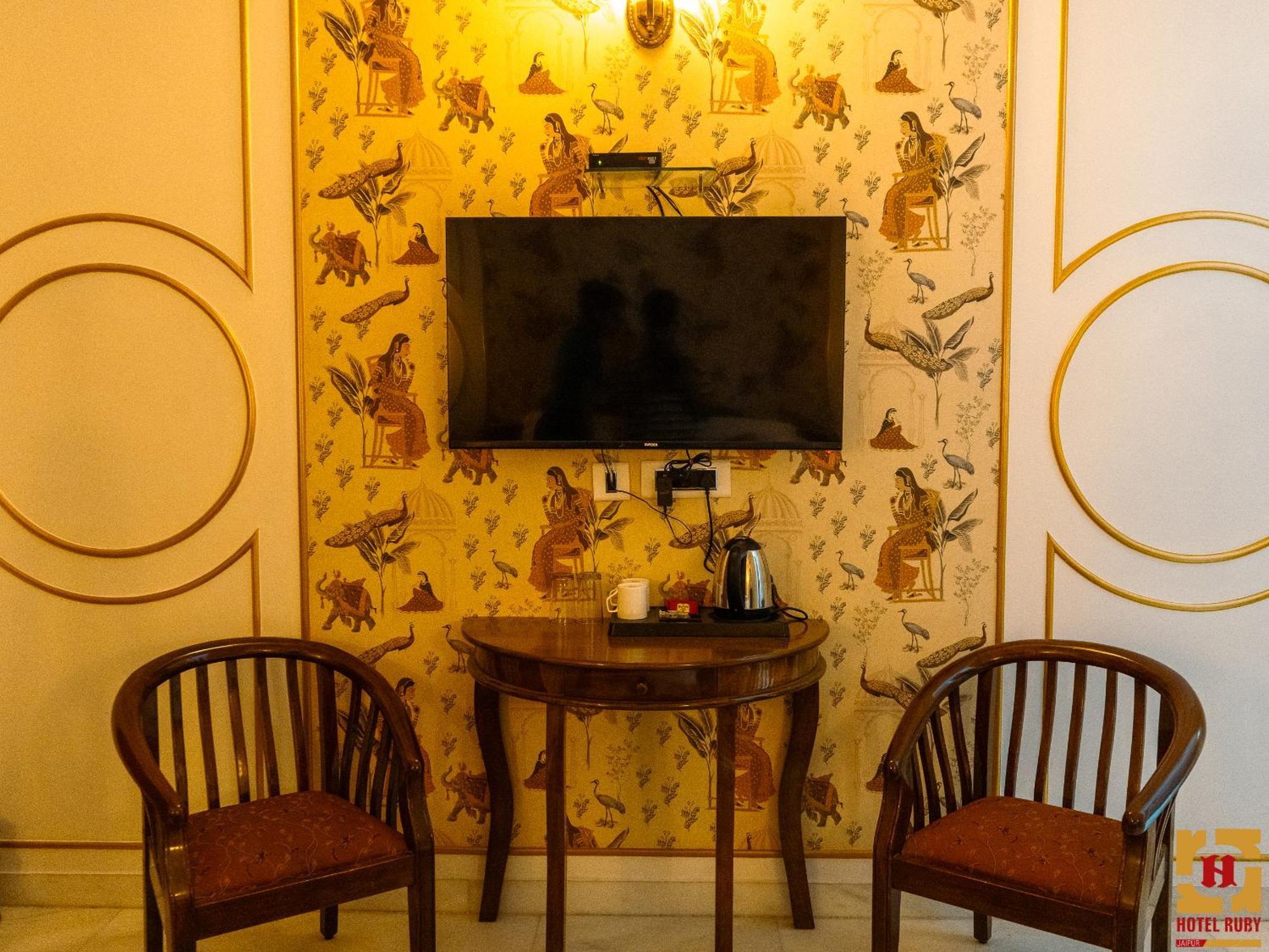 Ruby Hotel