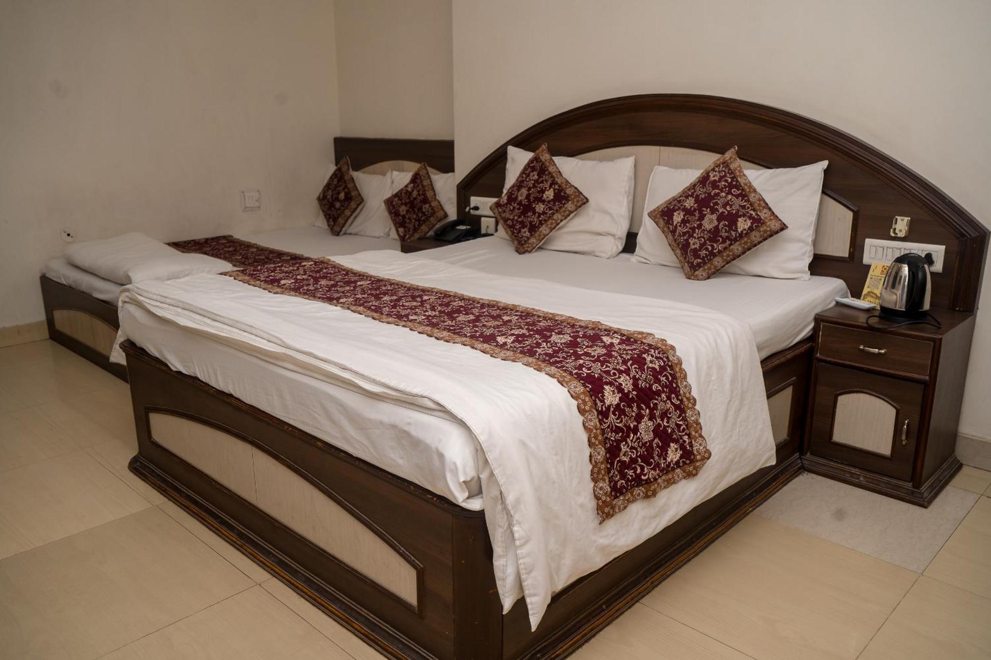Hotel Ruby 3*