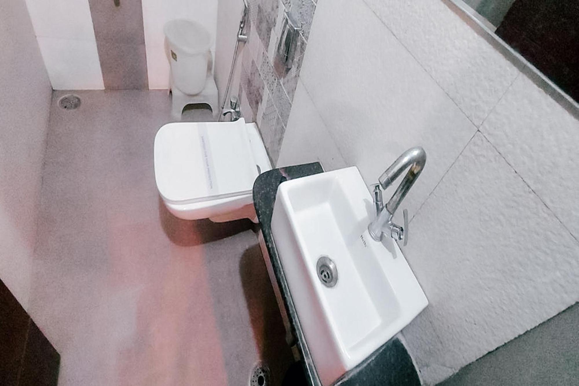Hotel Rashika Palace Near Sindhi Camp Bus Stand, 3*