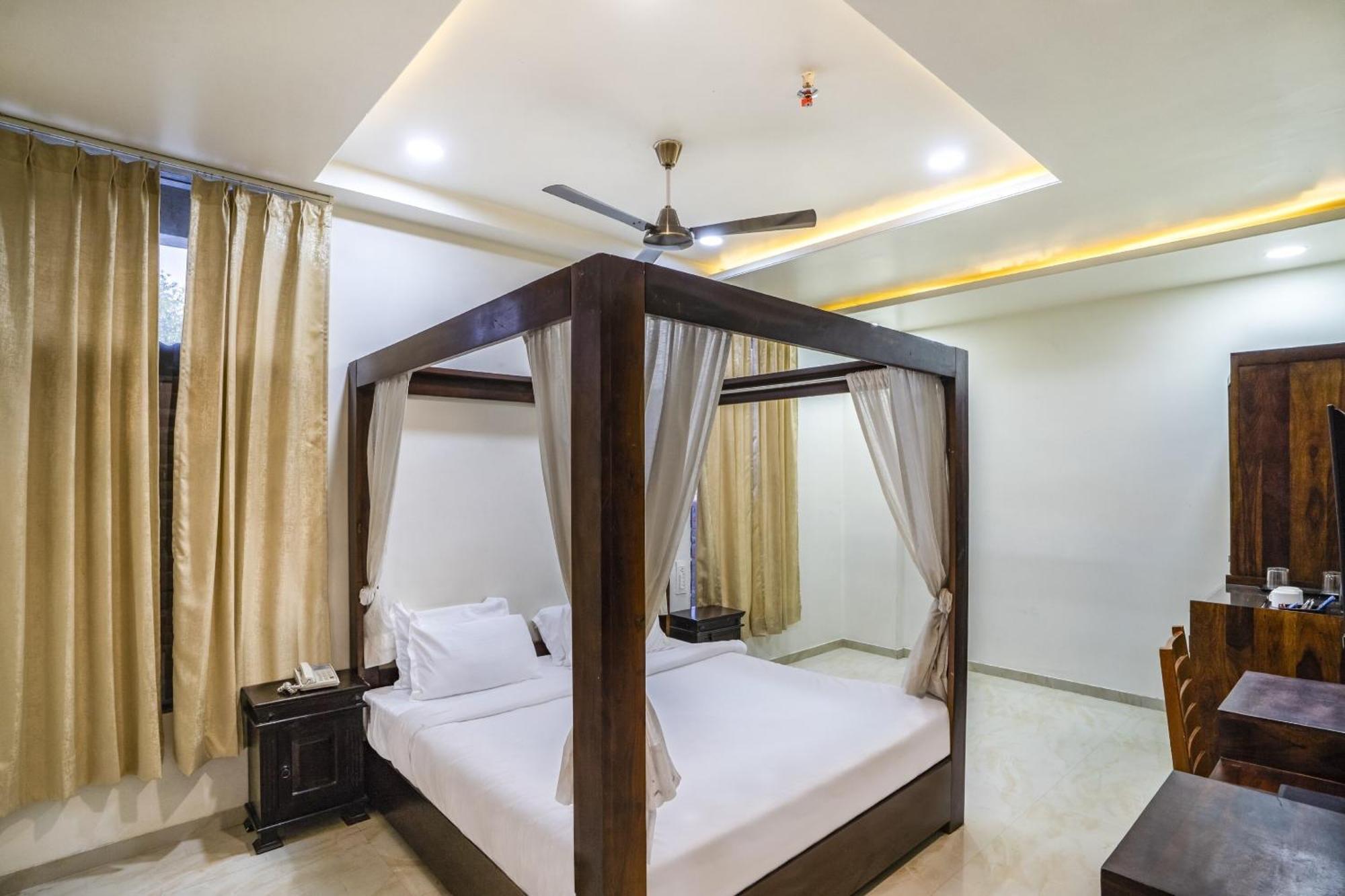 Resort Palette - Madhogarh
