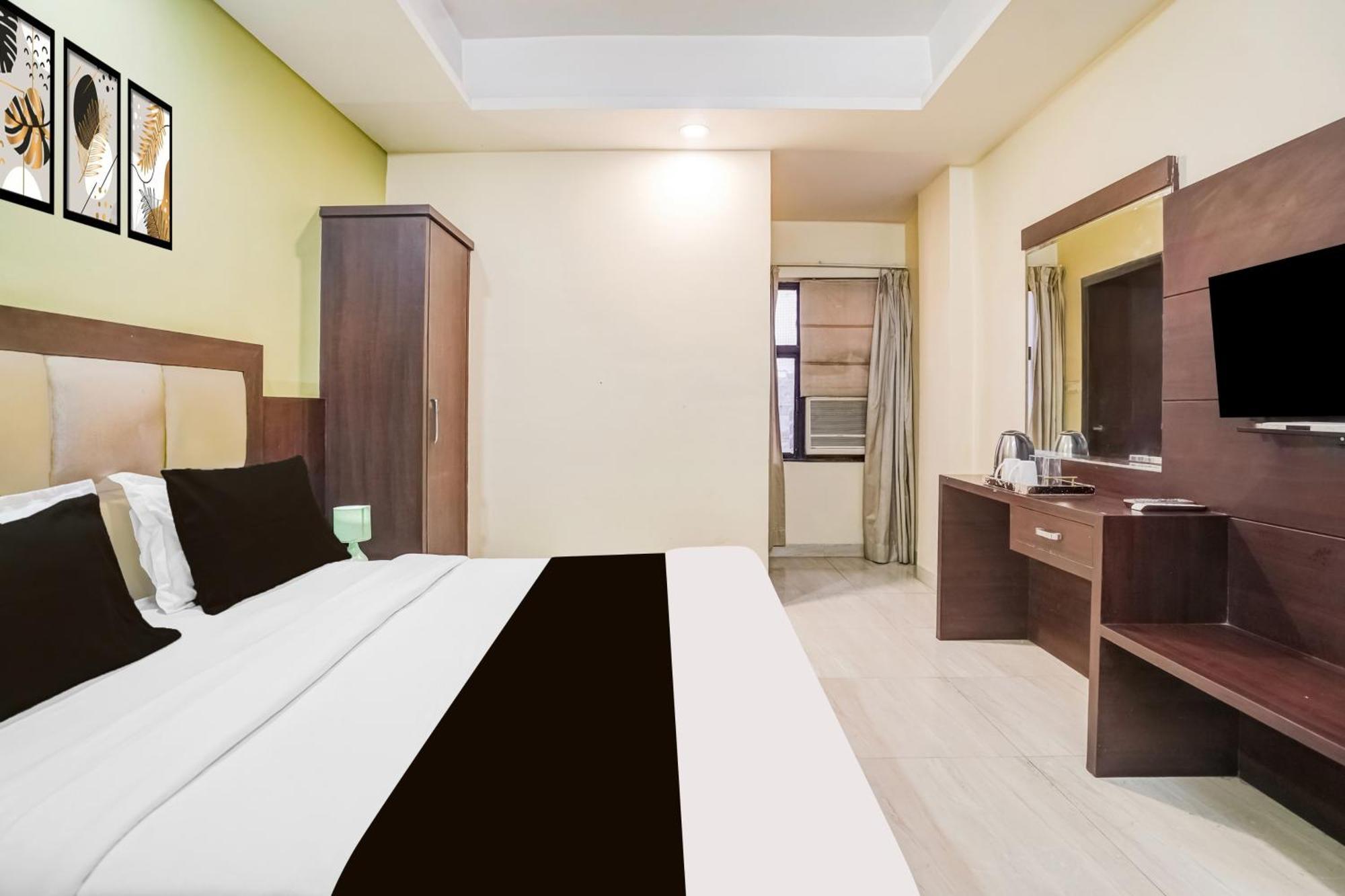 Super Townhouse Sikar Road Formerly Aroma * Jaipur