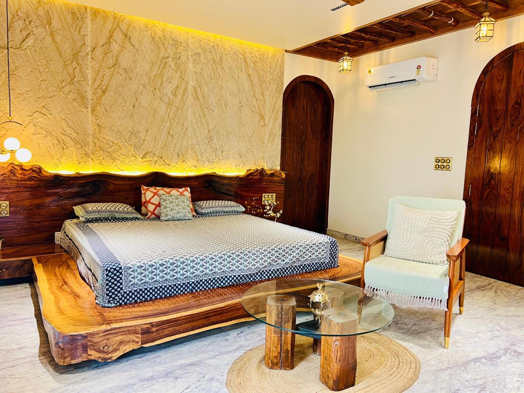 Apartment Shiv Sadan