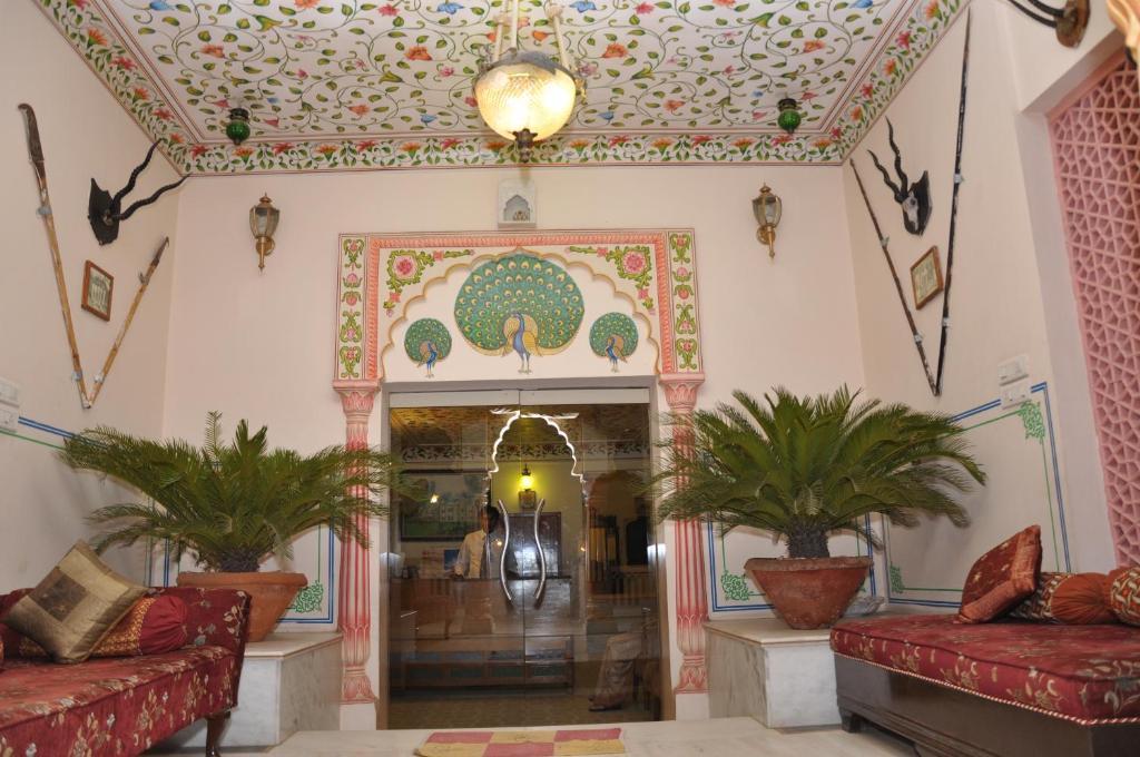 Bed & Breakfast Bharat Mahal Palace
