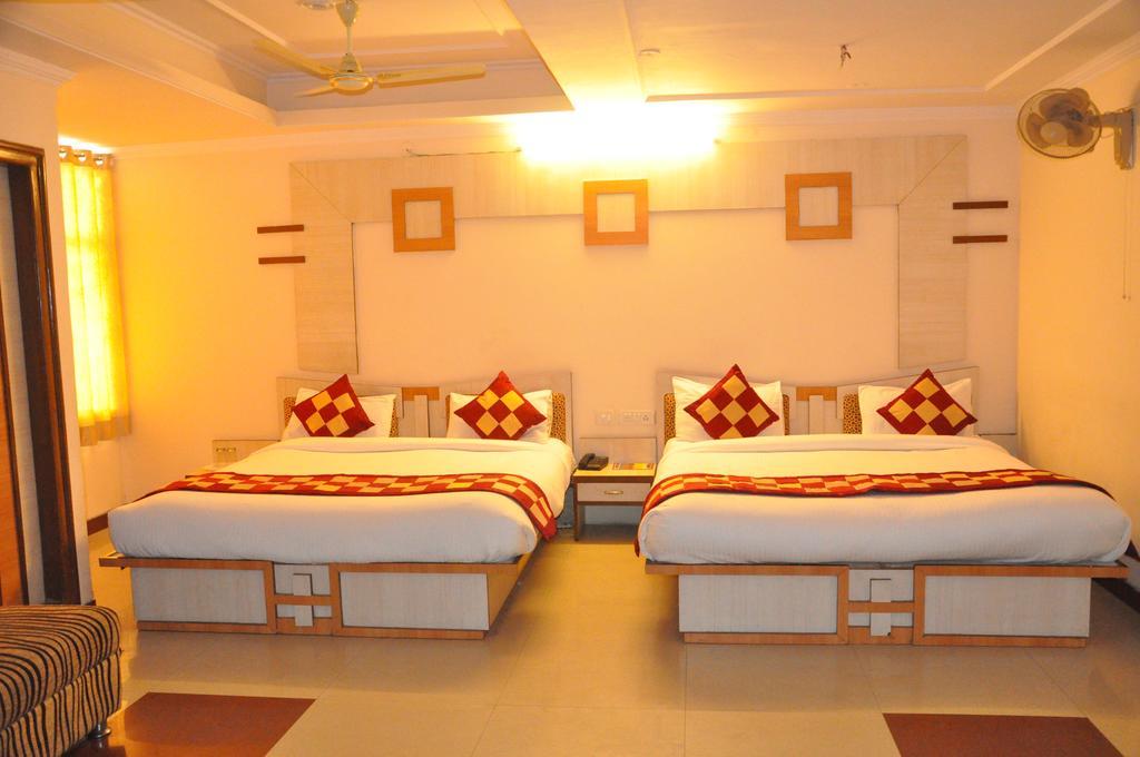Muskan Palace Hotel