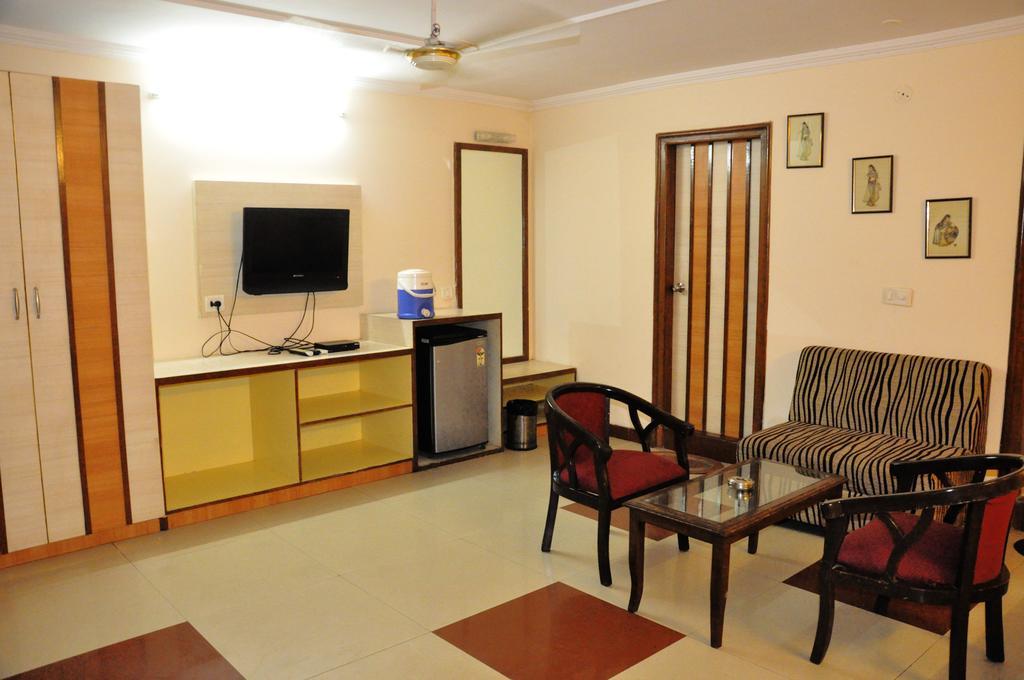 Muskan Palace Hotel