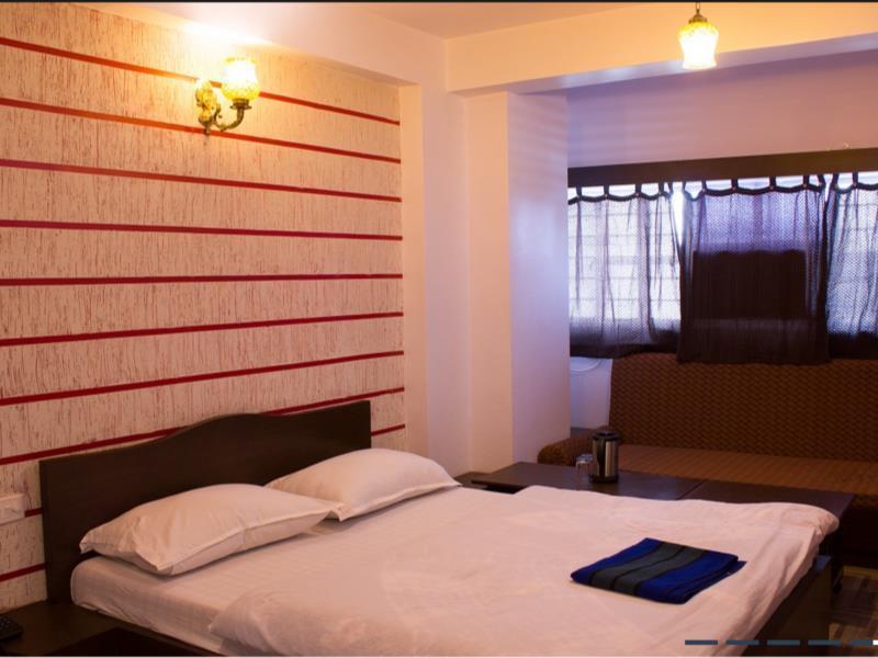 Hotel Holiday Home 2*