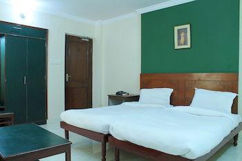 Jaisingh Palace Hotel 3*