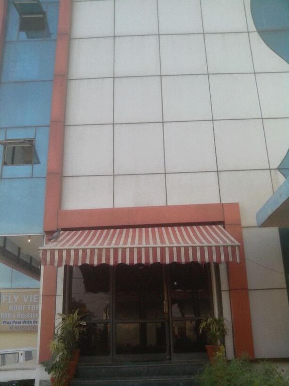 Fabhotel Fly View 3*