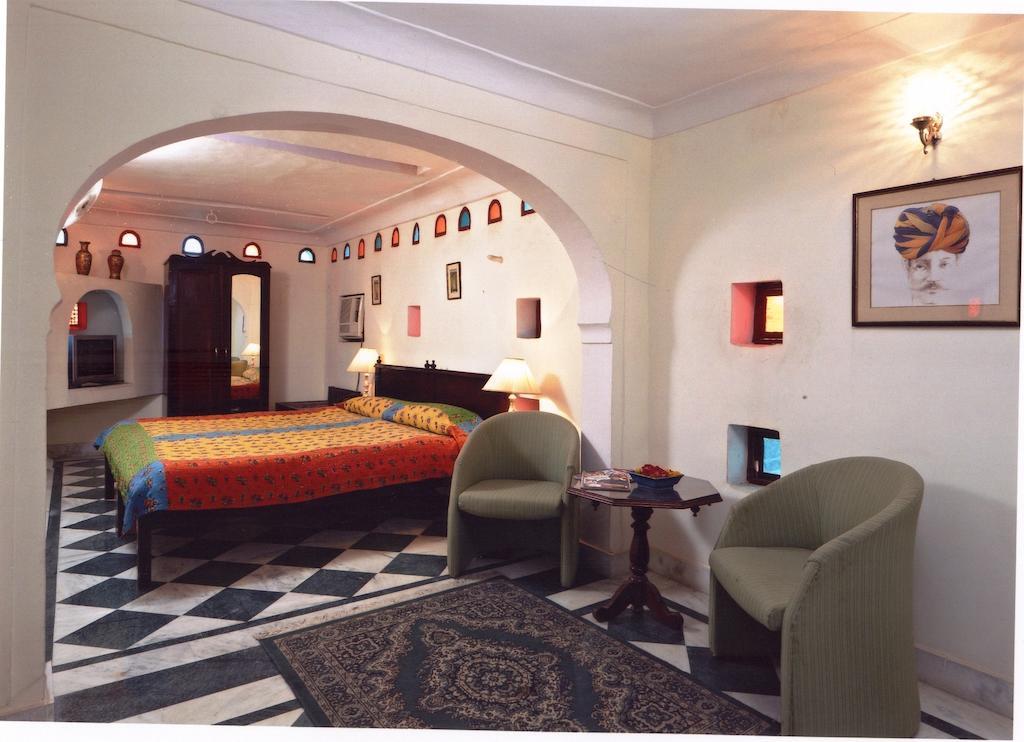Karnot Mahal 3* Jaipur