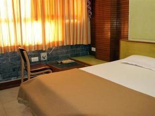 Fabhotel Fly View 3*
