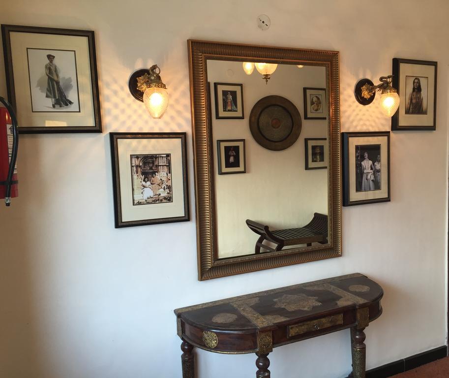 Ratnawali - A Vegetarian Heritage Hotel