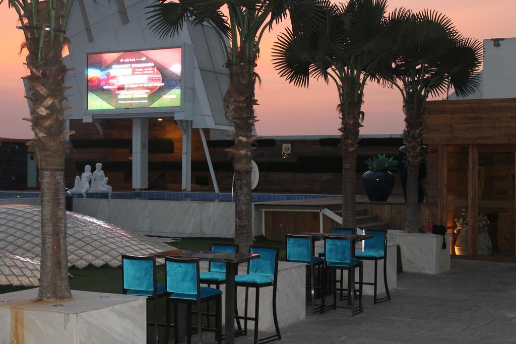 Hotel Shakun And