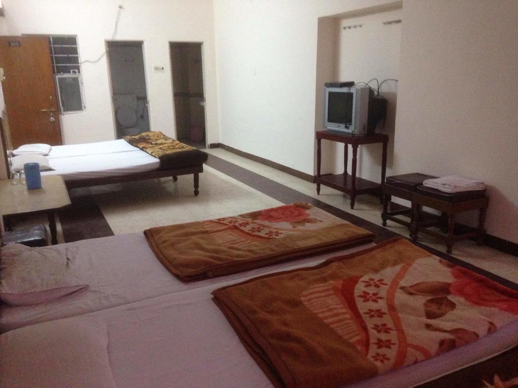 Hotel City Centre 2*