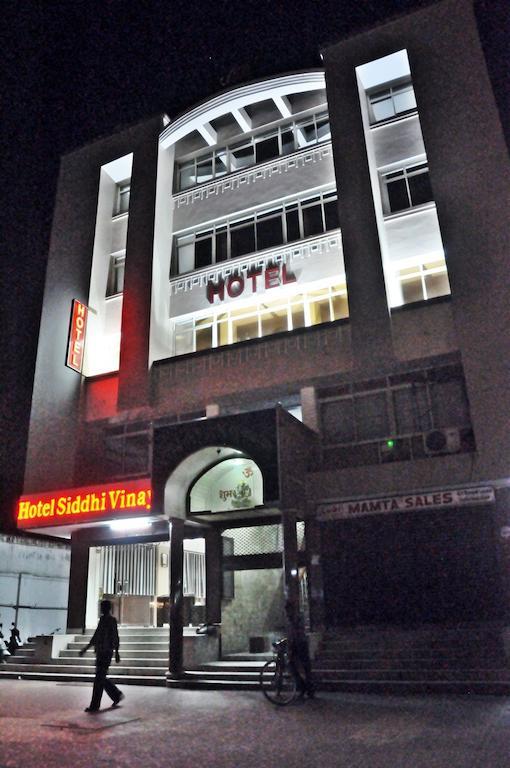 Hotel Siddhi Vinayak Station Road 3*