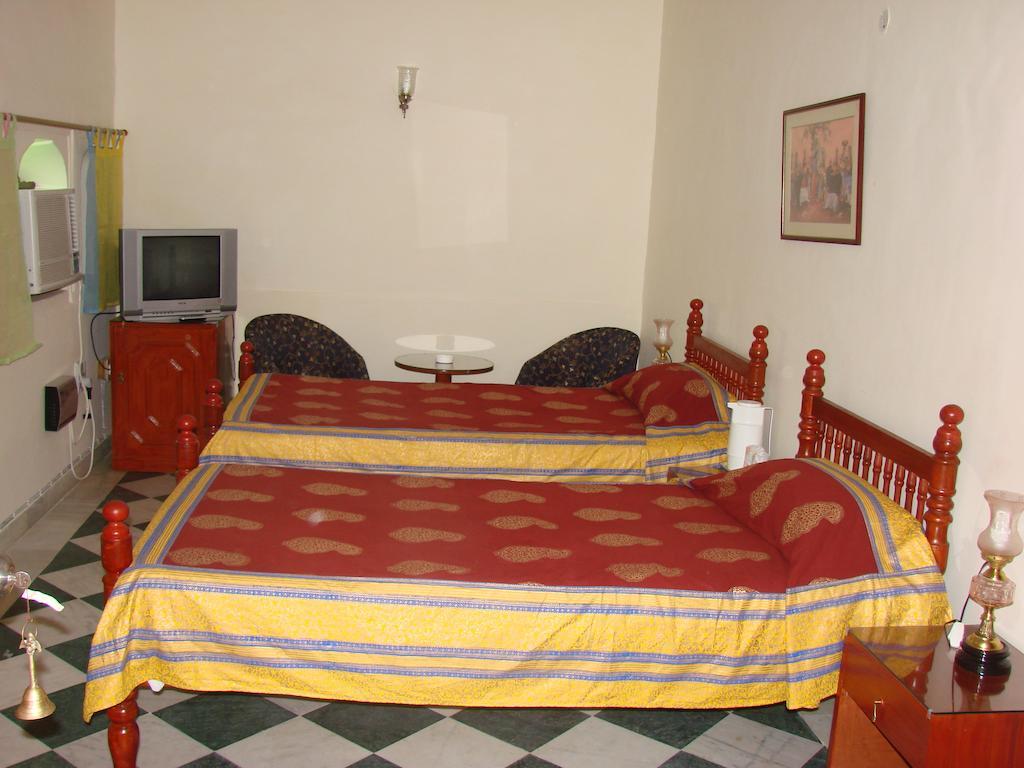 Karnot Mahal Jaipur