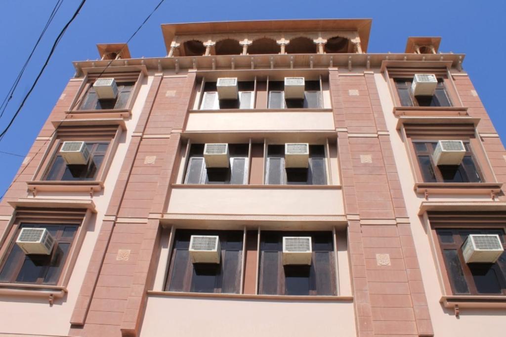 Hotel Ram Singh Palace 2*