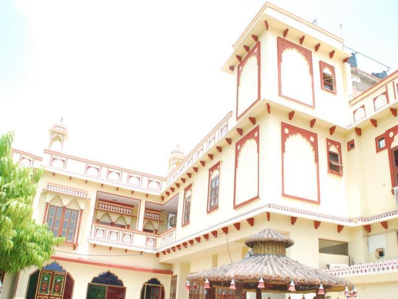 Hotel Mahal Rajwada 2*