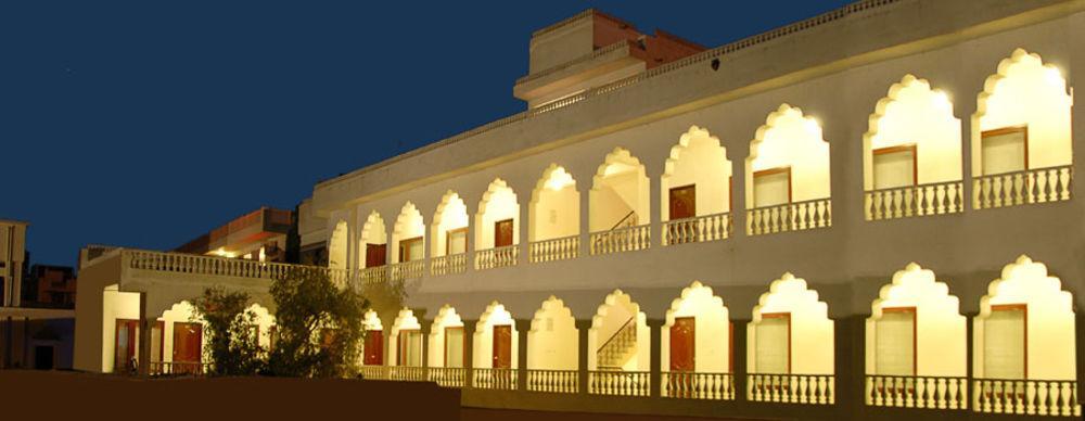 Hotel Rajasthan Palace 3*