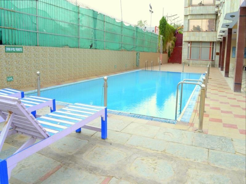 Hotel Oyo 18814 Maya International 3*