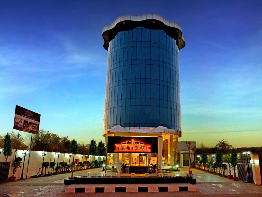 The Theme, Hotel Jaipur