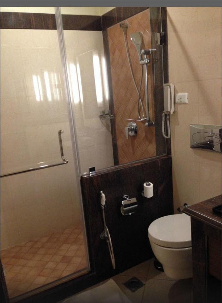 Leisure Grand Chanakya Hotel 4*