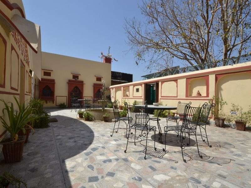 Rawla Mrignayani Palace 3*
