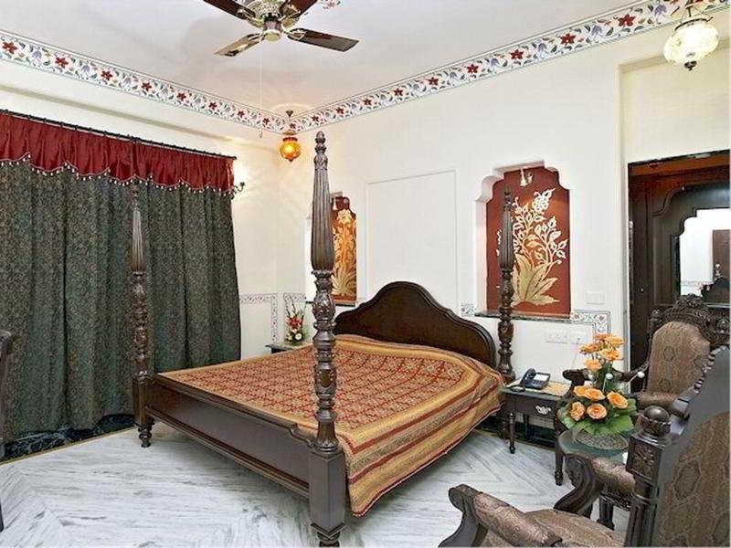 Umaid Mahal - A Heritage Style Boutique Hotel Jaipur