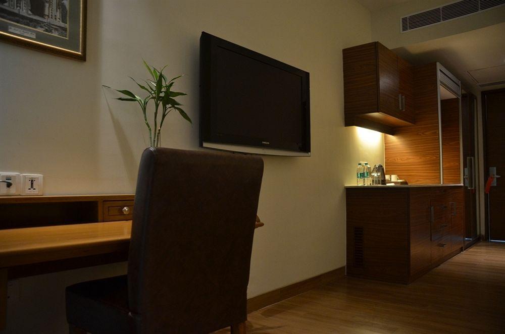 Hotel The Lalit 5*