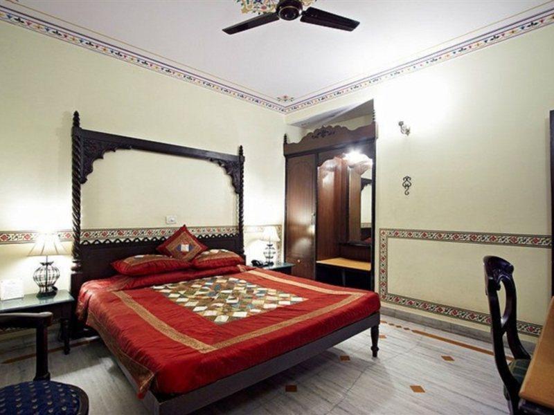 Hotel Umaid Bhawan - A Heritage Style Boutique Jaipur
