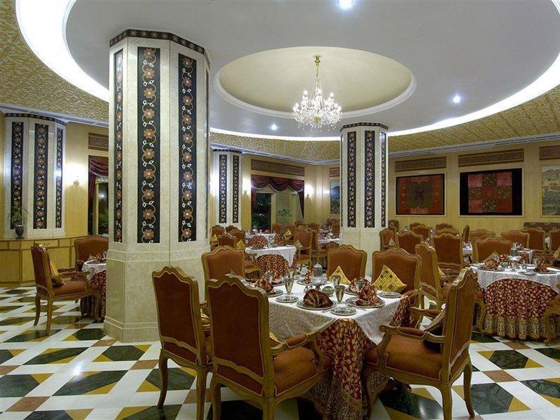 Le Meridien & Jaipur