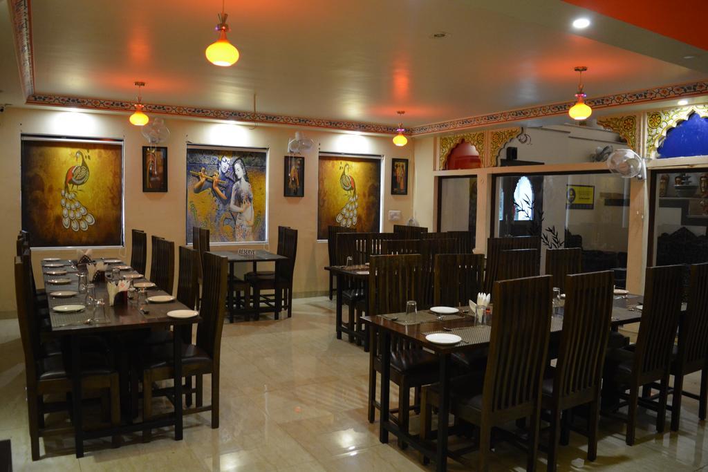 Laxmi Niwas Jaipur