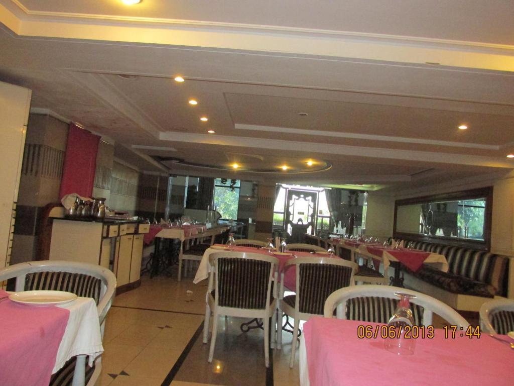 Hotel Indiana Classic Jaipur