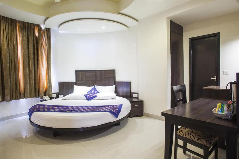 Ratnawali - A Vegetarian Heritage Hotel Jaipur