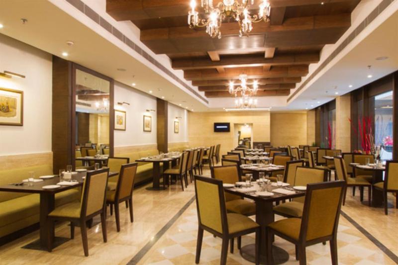Leisure Grand Chanakya Hotel 4*
