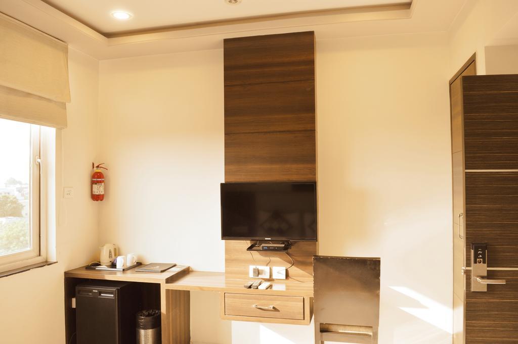 Hotel Fabhotel Resolute Gopalpura Jaipur